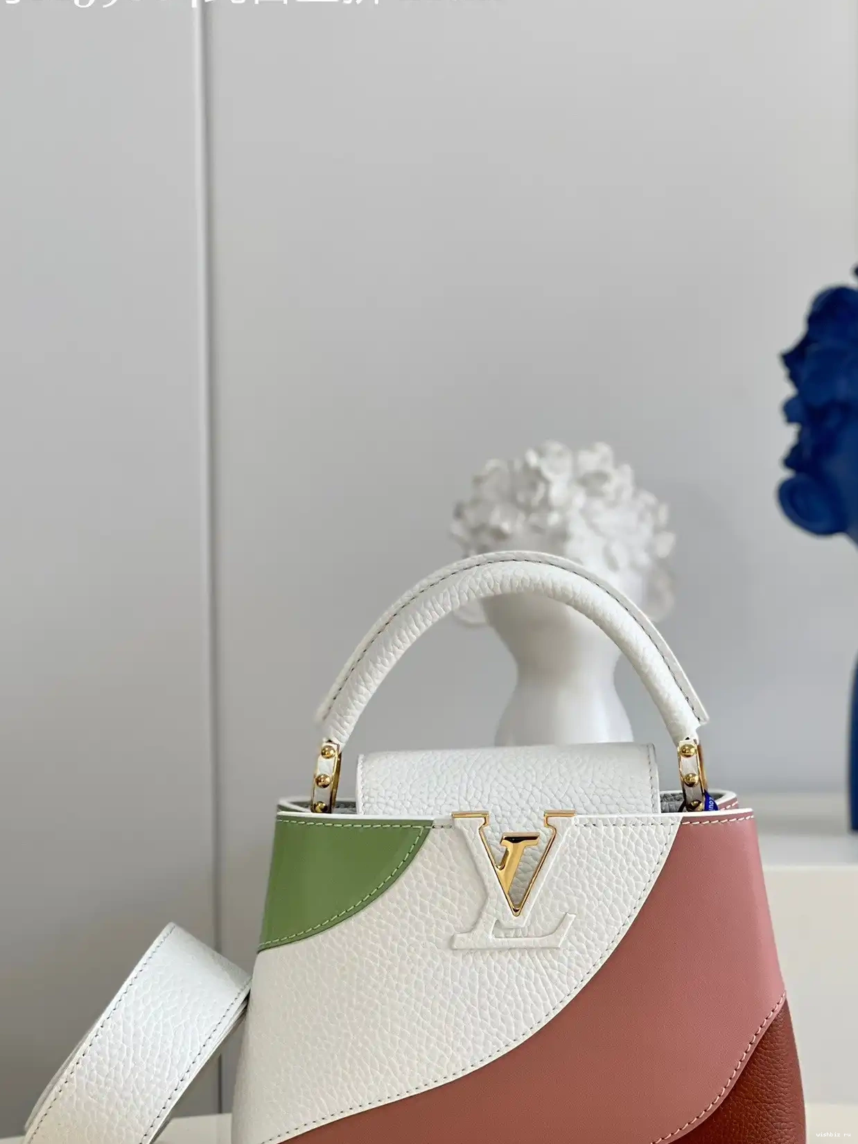 WIS VUITTON LOUIS CAPUCINES MINI 0326